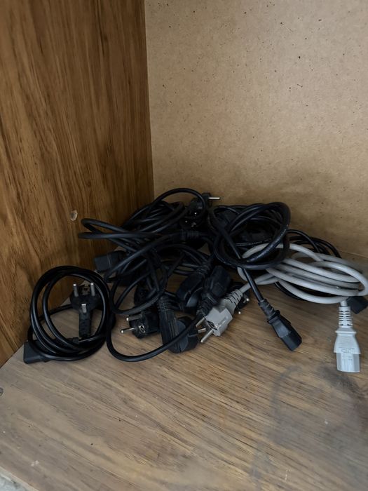 Компьютерные кабеля