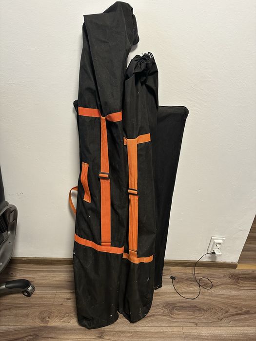 Pupitru dj cu schela pentru lumini