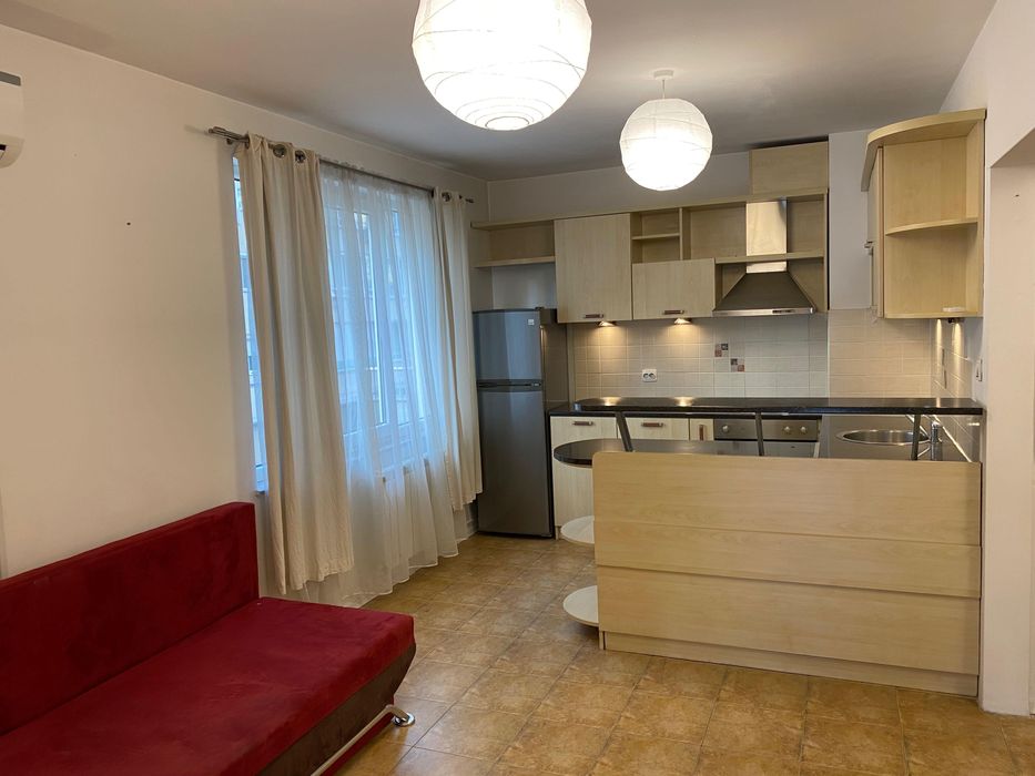 Дава се под наем Двустаен апартамент в София, Лозенец - 50 кв.м за 580 € - Снимка #1