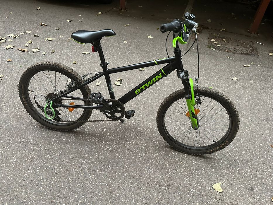 Vând bicicleta BTWIN 20’