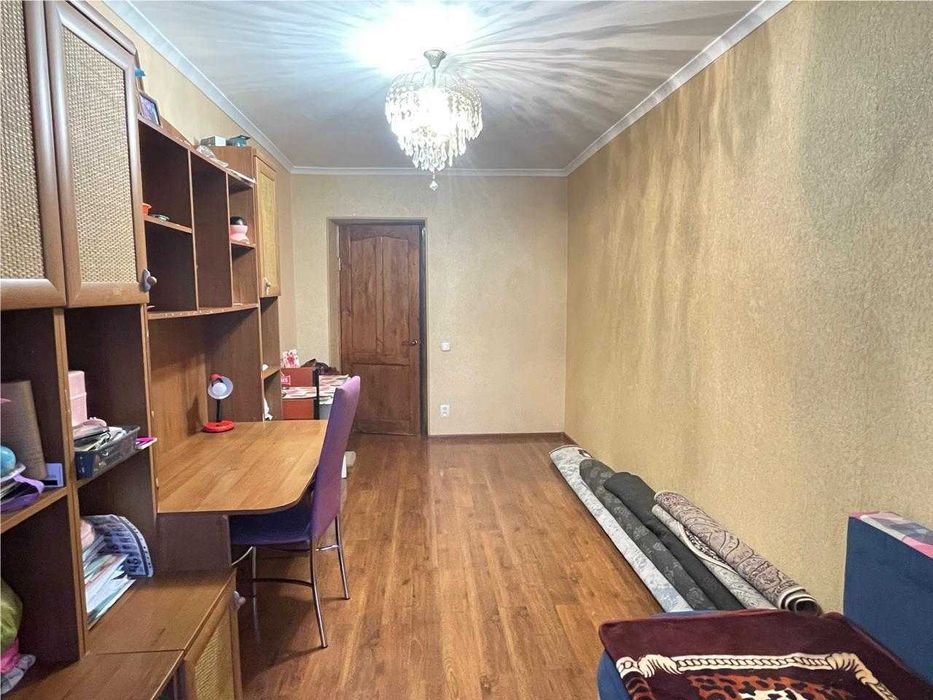 / Продам 3х ком студию, Абая 11 (Оптима)
