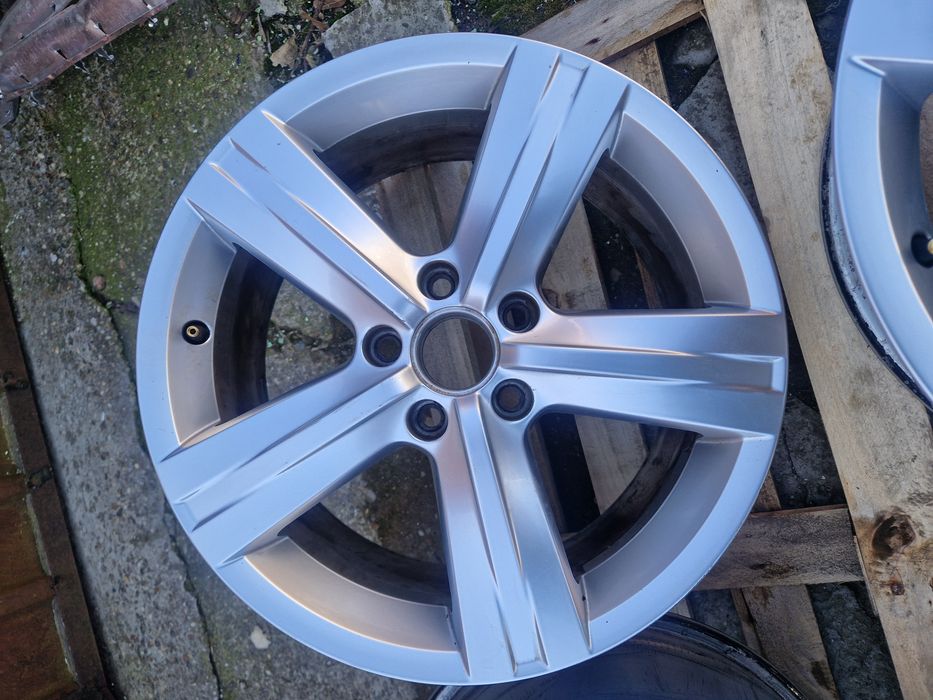 Jante 5x112 R17 originale passat dar se potrivește pe toată gama VAG