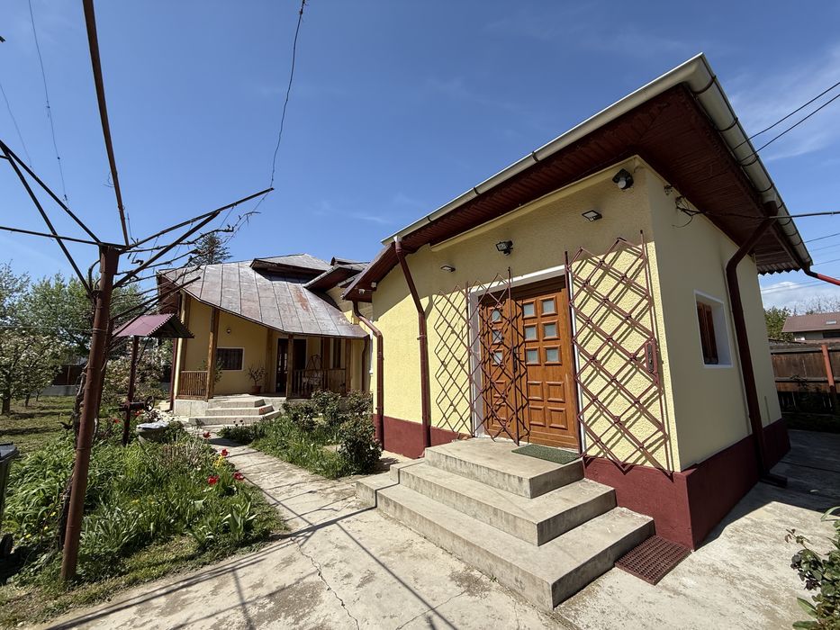 Casa De Vanzare - Gaesti