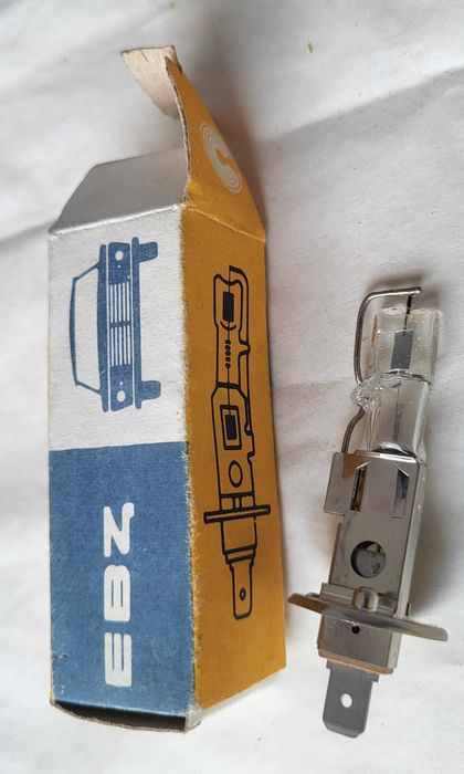 Продавам крушки и бушони за нови и стари автомобили