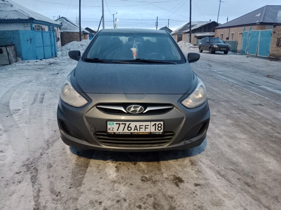 Продам машину Hyundai Accent