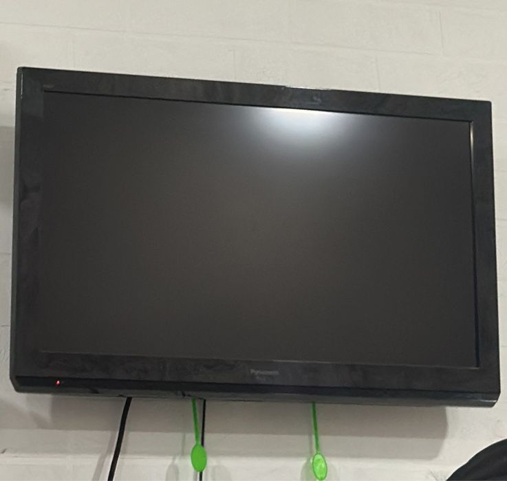 Продам телевизор Panasonic.