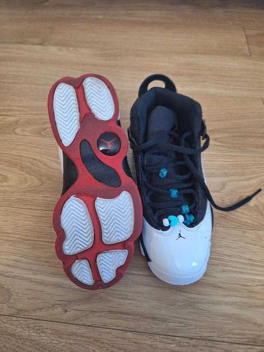 Ghete Jordan marimea 33,5 (mărime europeană)