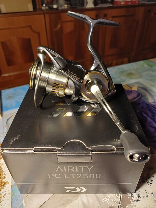 Mulineta 2023 Daiwa Airity PC LT2500