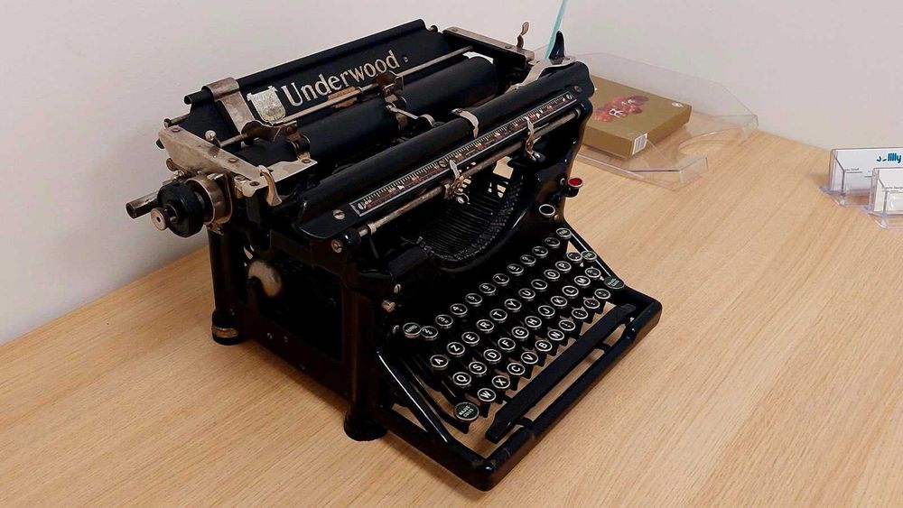 Стара пишеща машина Made in USA