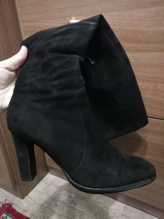 Продам сапоги замшевые