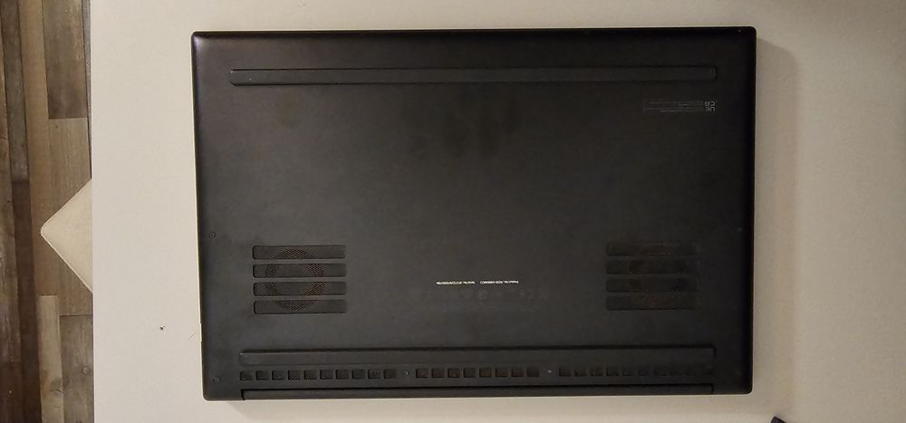 Vand laptop razer blade 15 rtx 3060 2021 base model