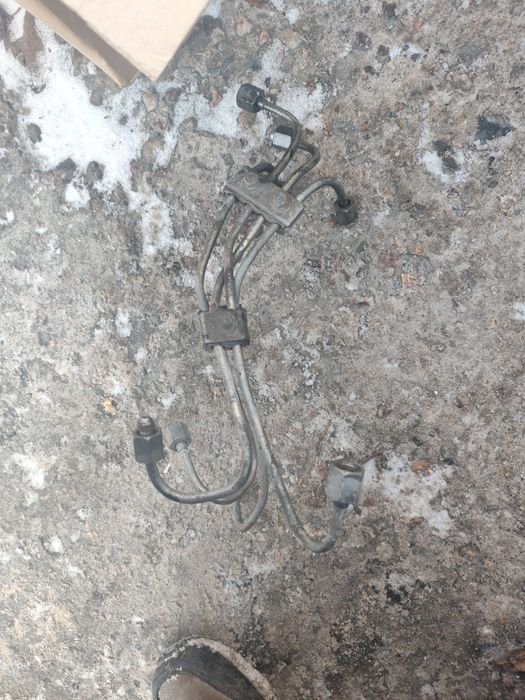 Продам двигатель 4м40 по запчастям