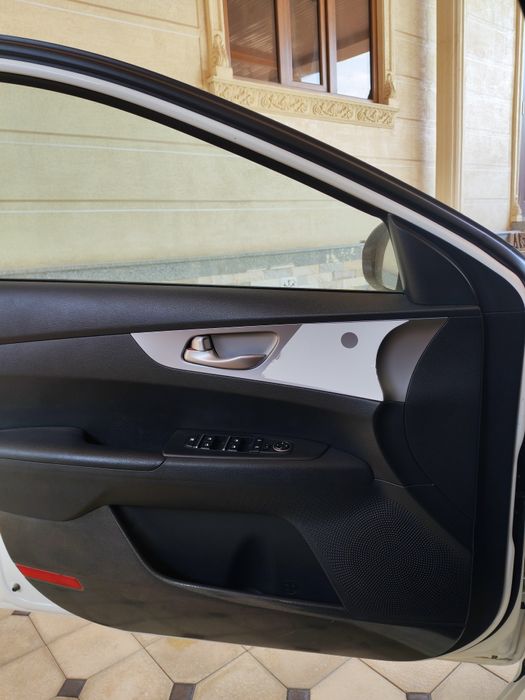 Kia Cerato 2023 Jemchuk