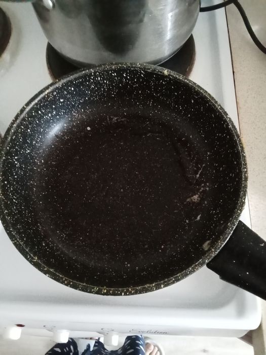 Продаем сковородку