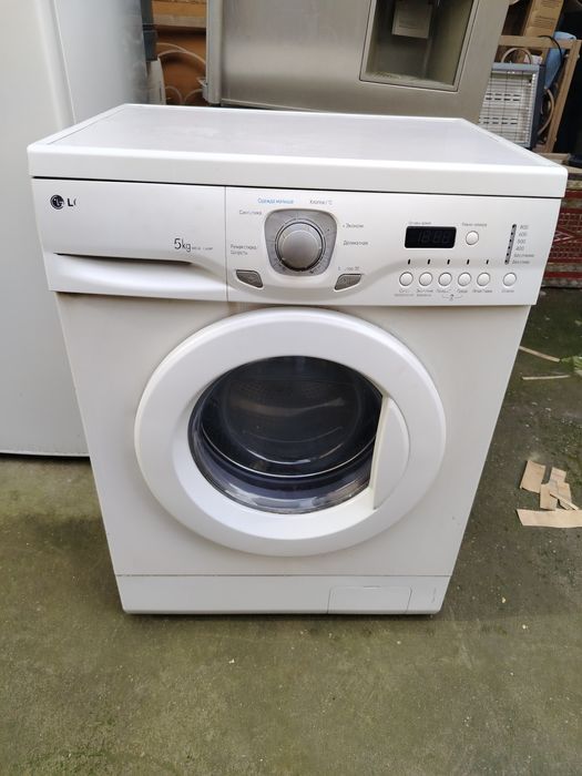 Стиральная машина сотилади