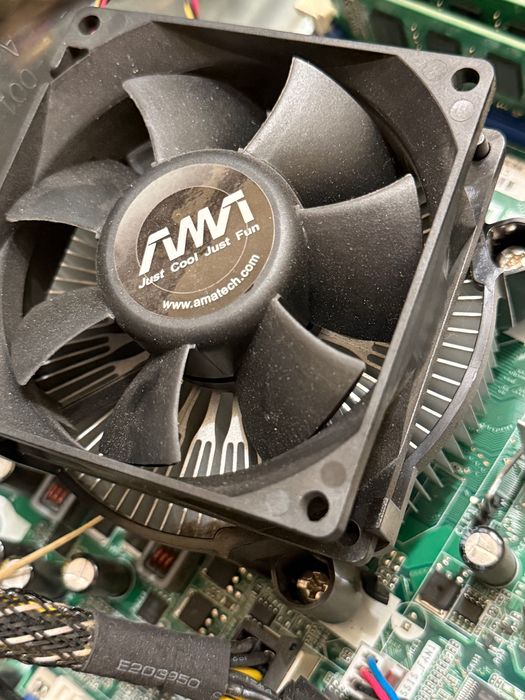 Конпютърна конфигурация HP P6000 P6237fr