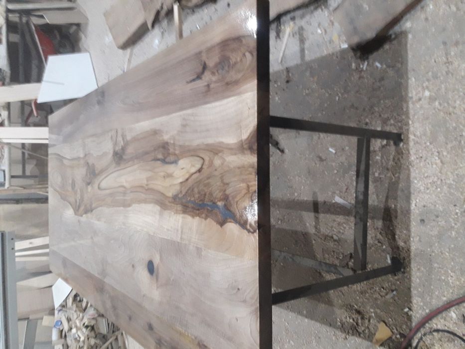 Масивни плотове от орех