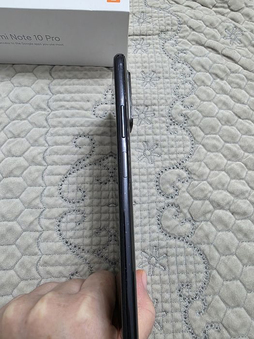 Продам смартфон Redmi Note 10 Pro