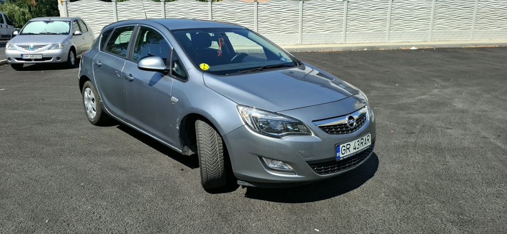 Opel astra j 1.6 benzina