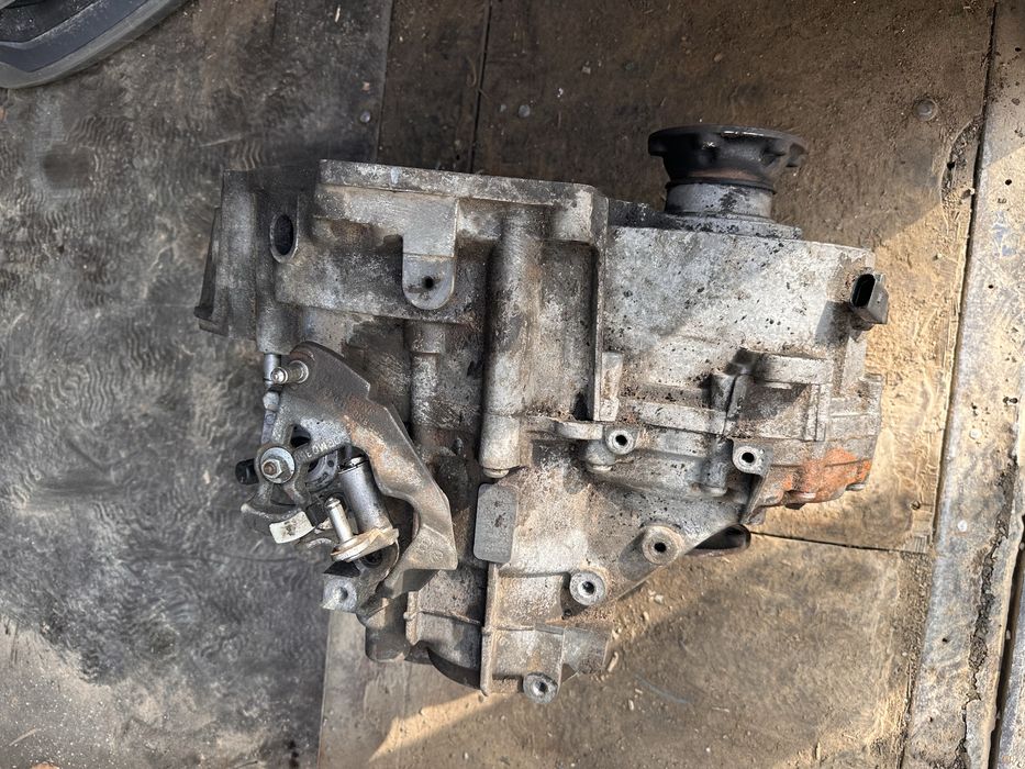 Скоростна кутия за 1.8т 6 степенна / audi vw seat skoda