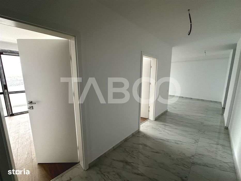 Apartament de vanzare 3 camere decomandate strada Doamna Stanca