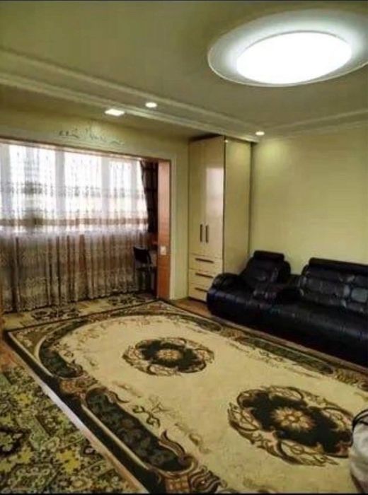 Tezda 2 xonalik 1 qavatda sotiladi