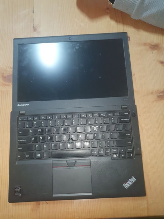 Vând laptop Lenovo ThinkPad X250 pentru piese