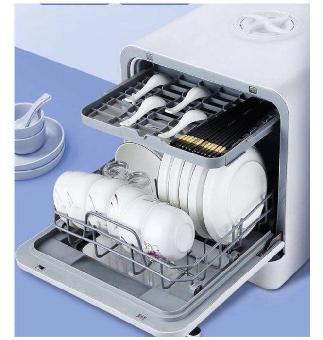 Продам посудомоючную машину