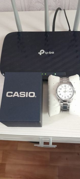 Часы оригинал продам 20 тыс