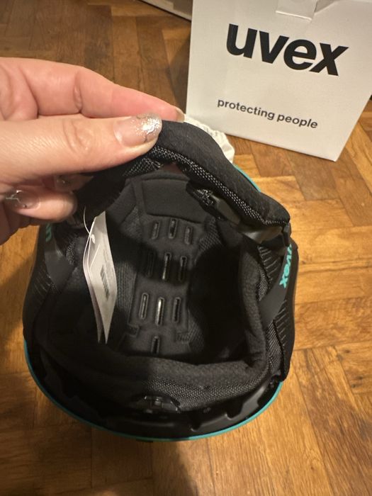 Каска зимни спортове UVEX