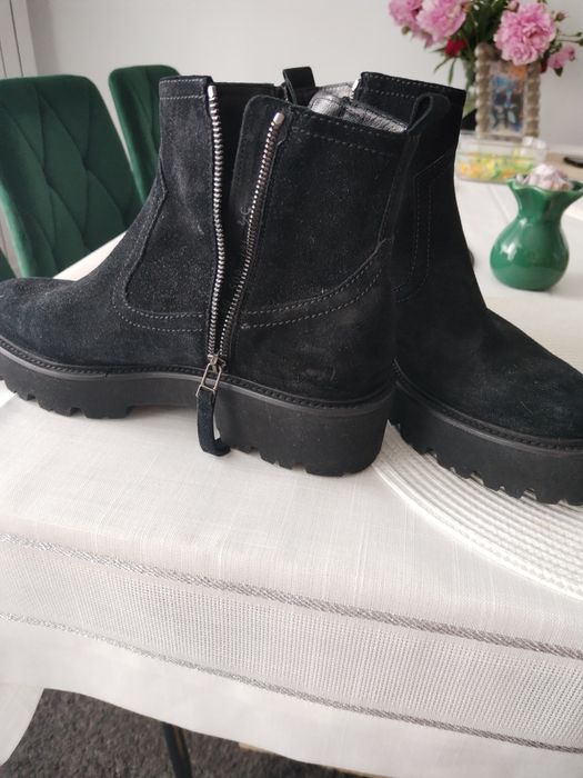 Vând botine piele