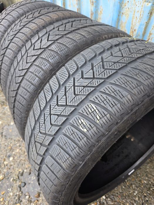 Anvelope 255.40.21 Pirelli An 2018 Profil peste 7mm Grosime