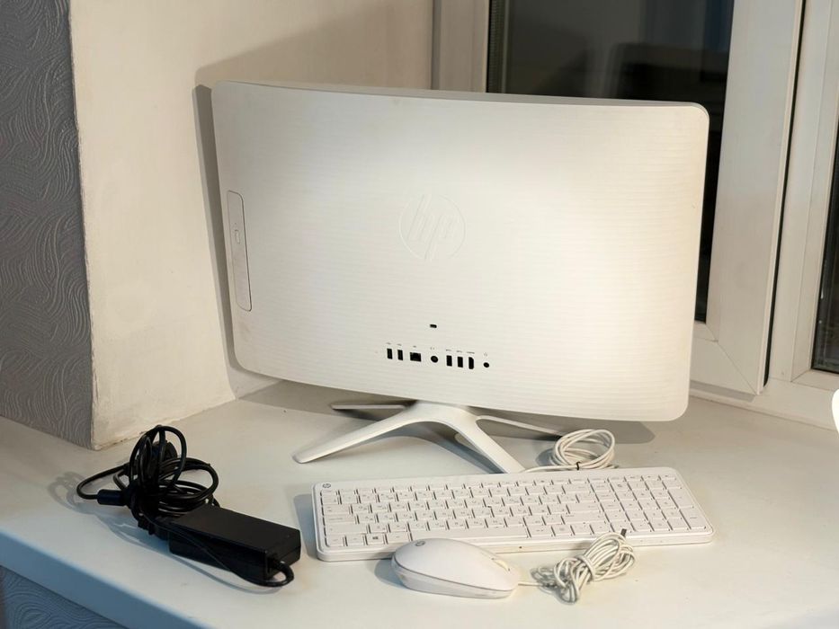 продам моноблок HP в полном оригинальном комплекте