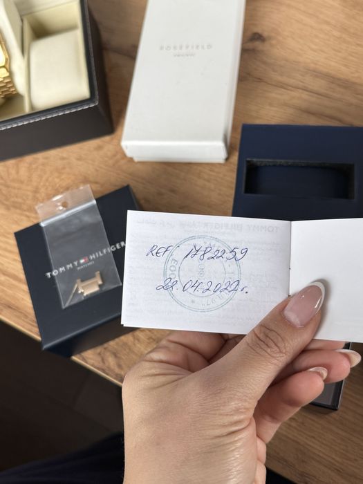 Часовник TOMMY HILFIGER, Rose gold