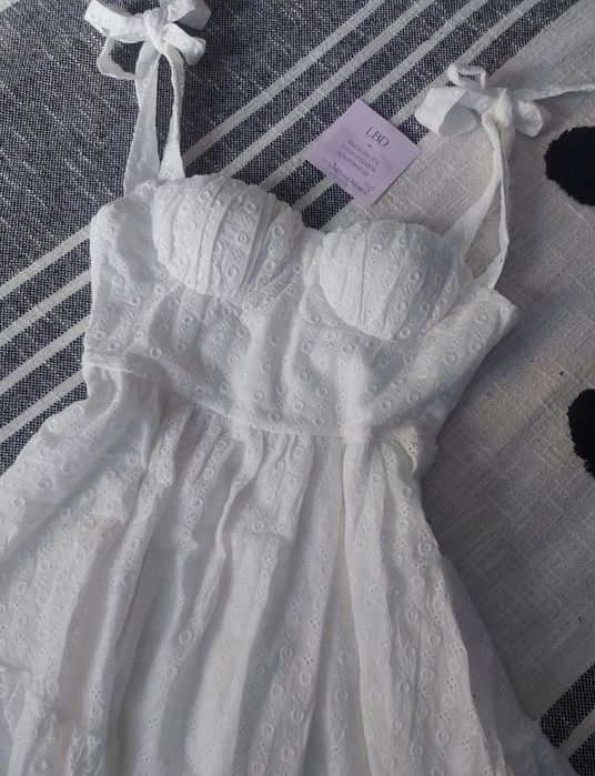 Рокля Yoanne LBD