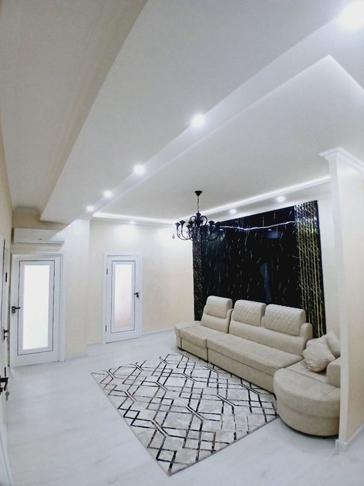 ЖК Яккасарой  Сити  Молл. Продаётся 2/3 ком.