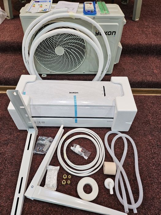 Aer conditionat12000 BTU+kit montaj+consola unit ext