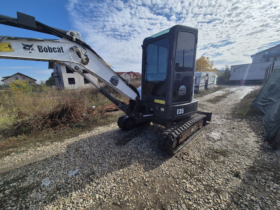 Miniexcavator Bobcat E35