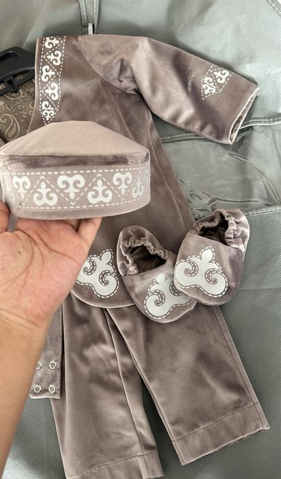 Костюм на Тусау Кесер