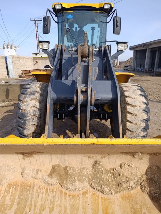 Пагрузчик 1.8 срочно сотилади