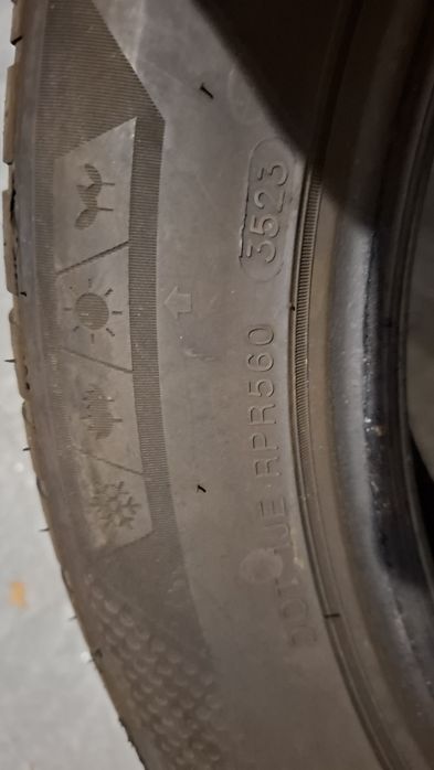 245/50/18 2бр Всесезонни и 2бр летни