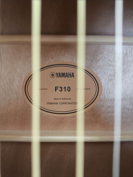 Акустические Гитара  YAMAHA