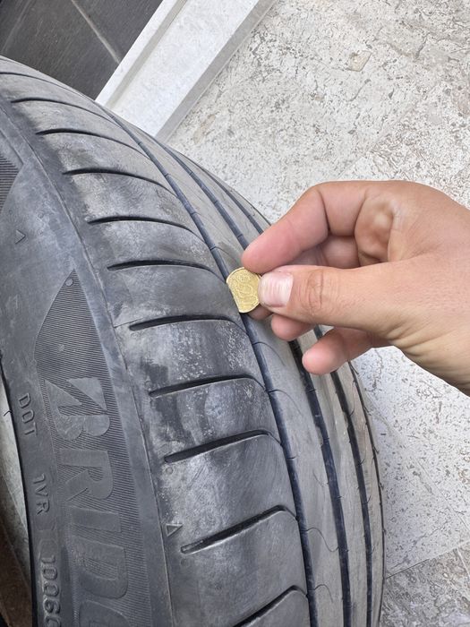 Bridgestone Turanza 285/40 R20 2 броя  DOT 2023
