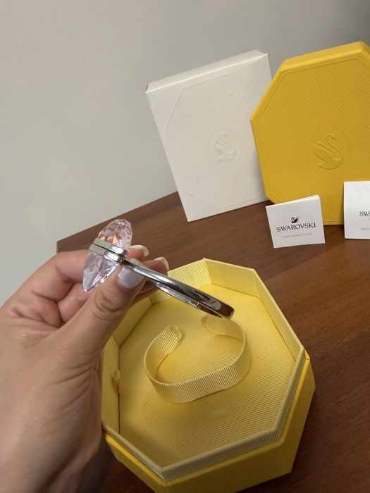 Оригинална твърда гривна Swarovski