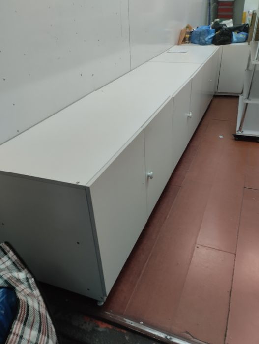 Шкафчики 4 шт. Для бутика.