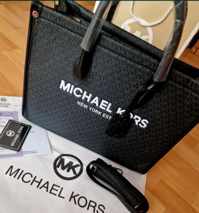 Geanta damă,new collection, model Maxy,curea detasabila, saculet inclu