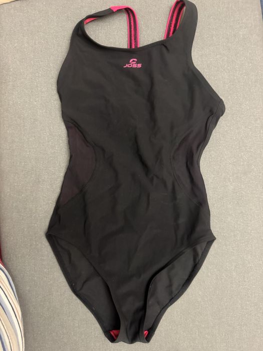 Купальник для девочки спортивный