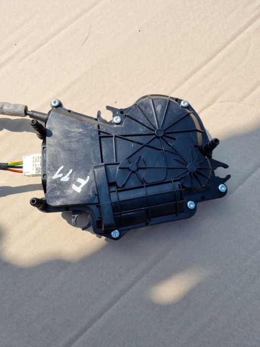 Broasca incuietoare portbagaj BMW F11 F10 Soft Close Seria 520d 525d