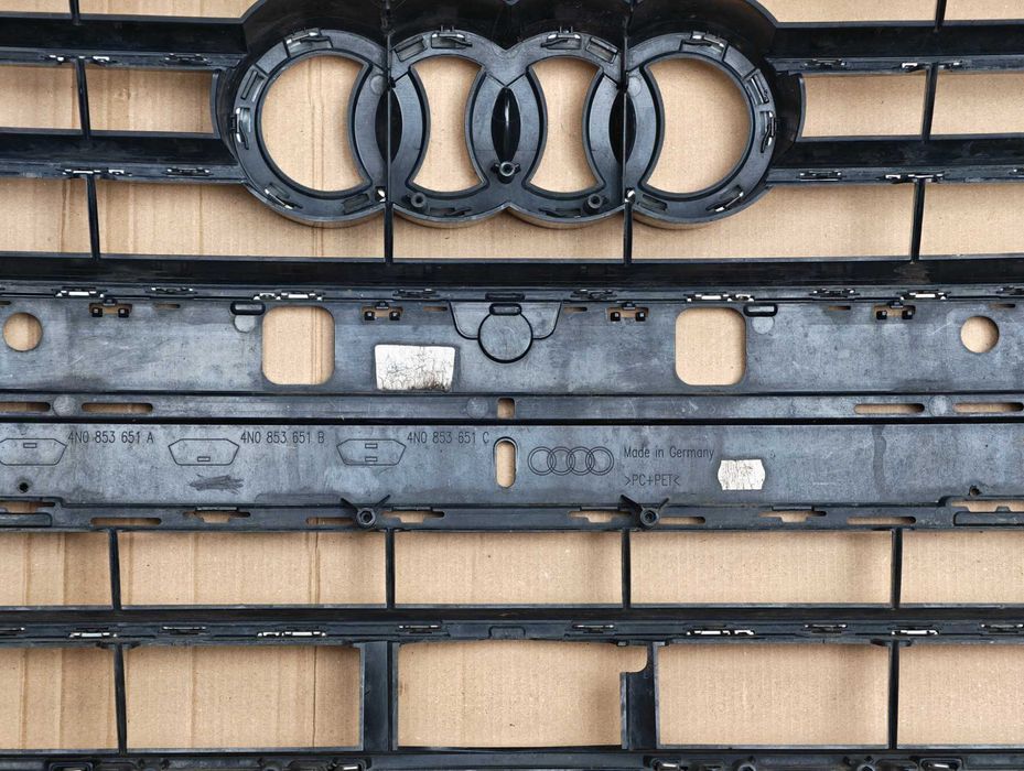 Решетка за Audi A8