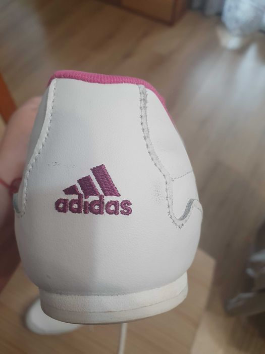 Маратонки Adidas 35 номер дамски